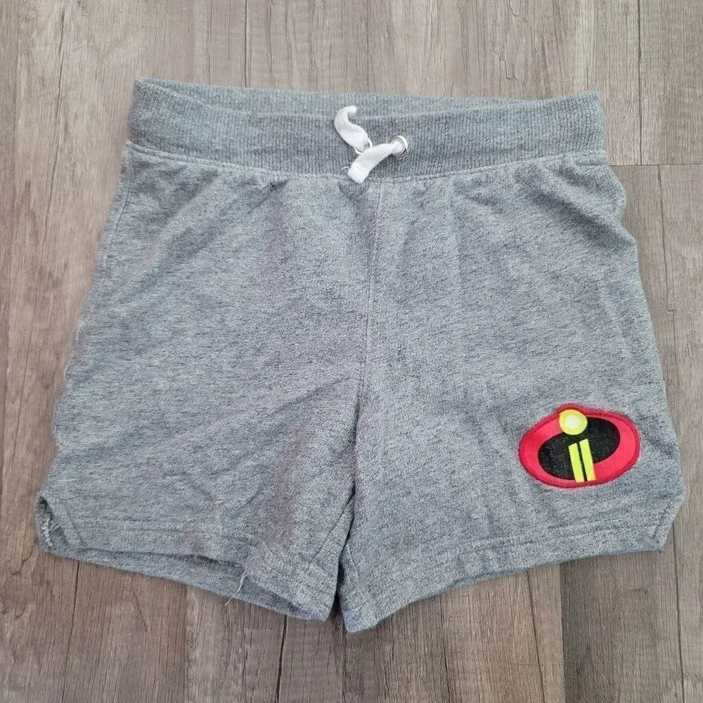 The incredibles graphic tee and knit shorts